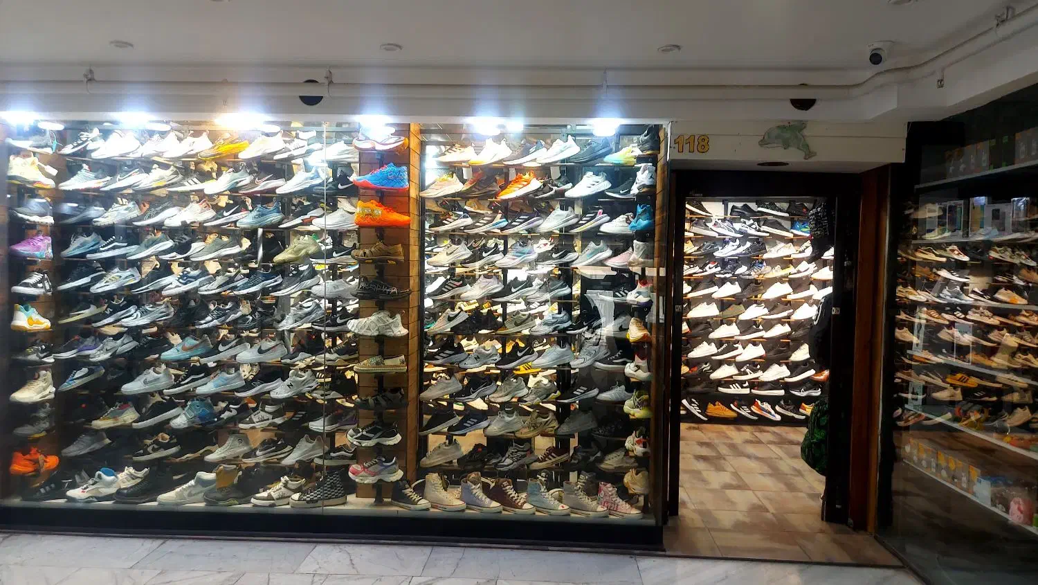 مغازه همکف پاساژ ملت|فروش مغازه و غرفه|شاهین‌شهر, فردوسی|دیوار