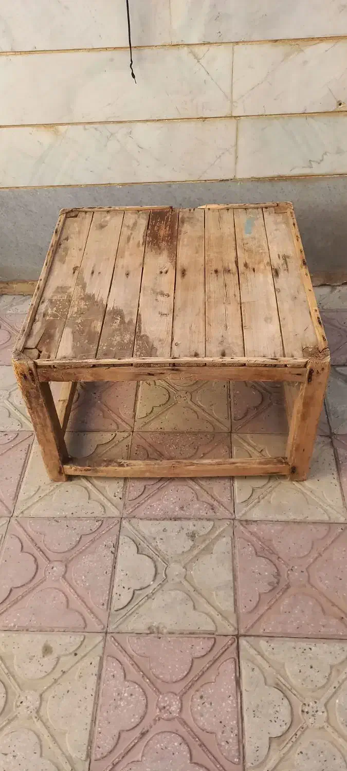 یک عدد کرسی چوبی بفروش می‌رسد|بخاری، هیتر، شومینه|سنقر, |دیوار