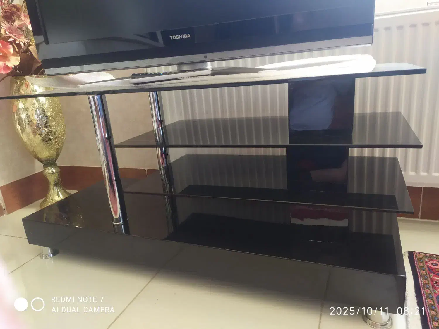 تلویزیون  42C3500T  LCD توشیبا ۴۲ومیز tvسکوریت ترک|تلویزیون و پروژکتور|ملایر, |دیوار