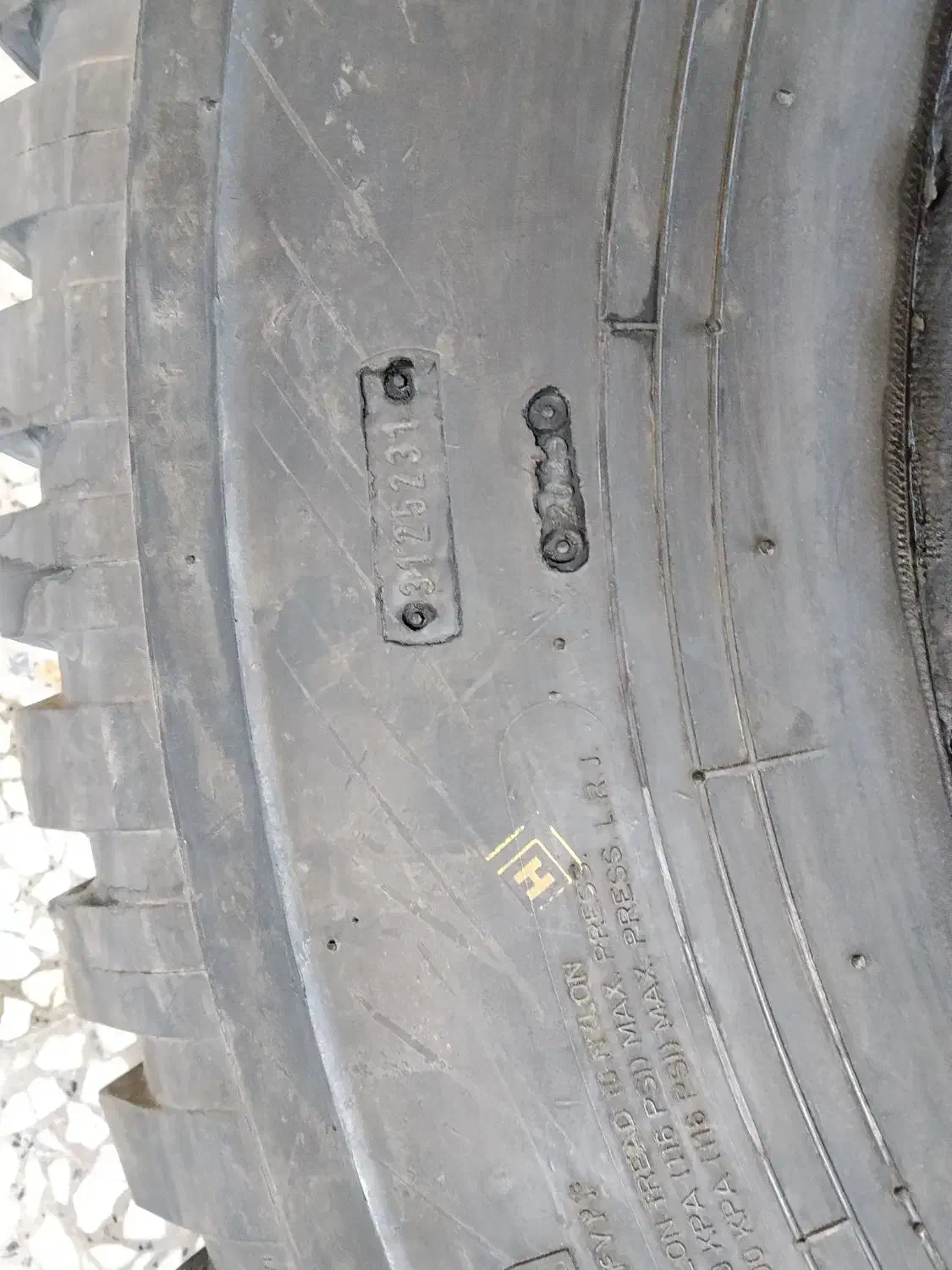 لاستیک 12/24|حراج|چابهار, |دیوار