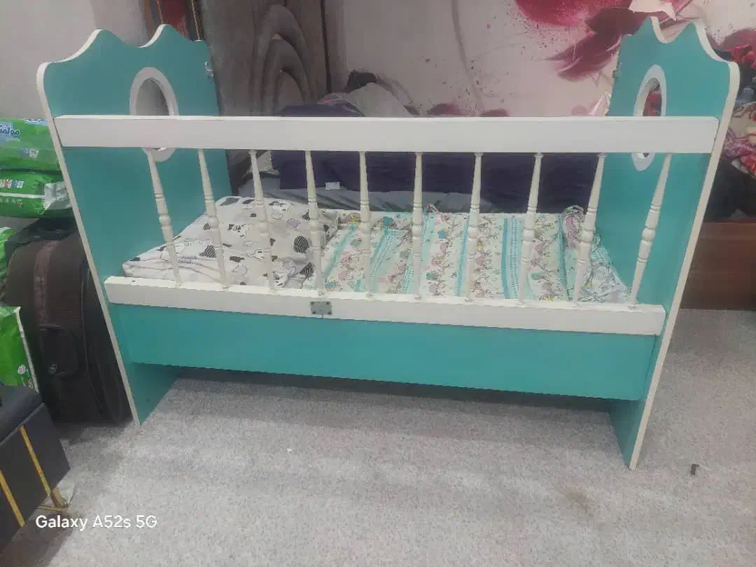 میز و تخت نوزاد|تخت و سرویس خواب|آبادان, |دیوار