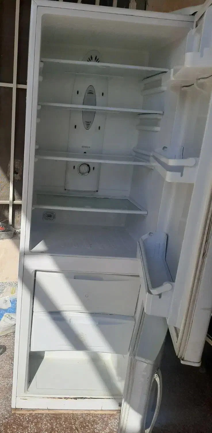 یخچال وفیریزر الکترو استیل|یخچال و فریزر|شیراز, تندگویان|دیوار