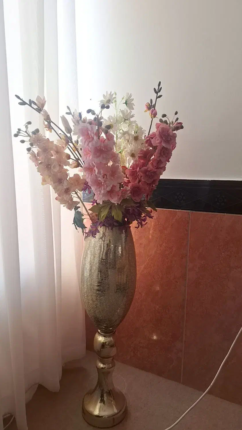 گل دان|گل مصنوعی|شاهین دژ, |دیوار