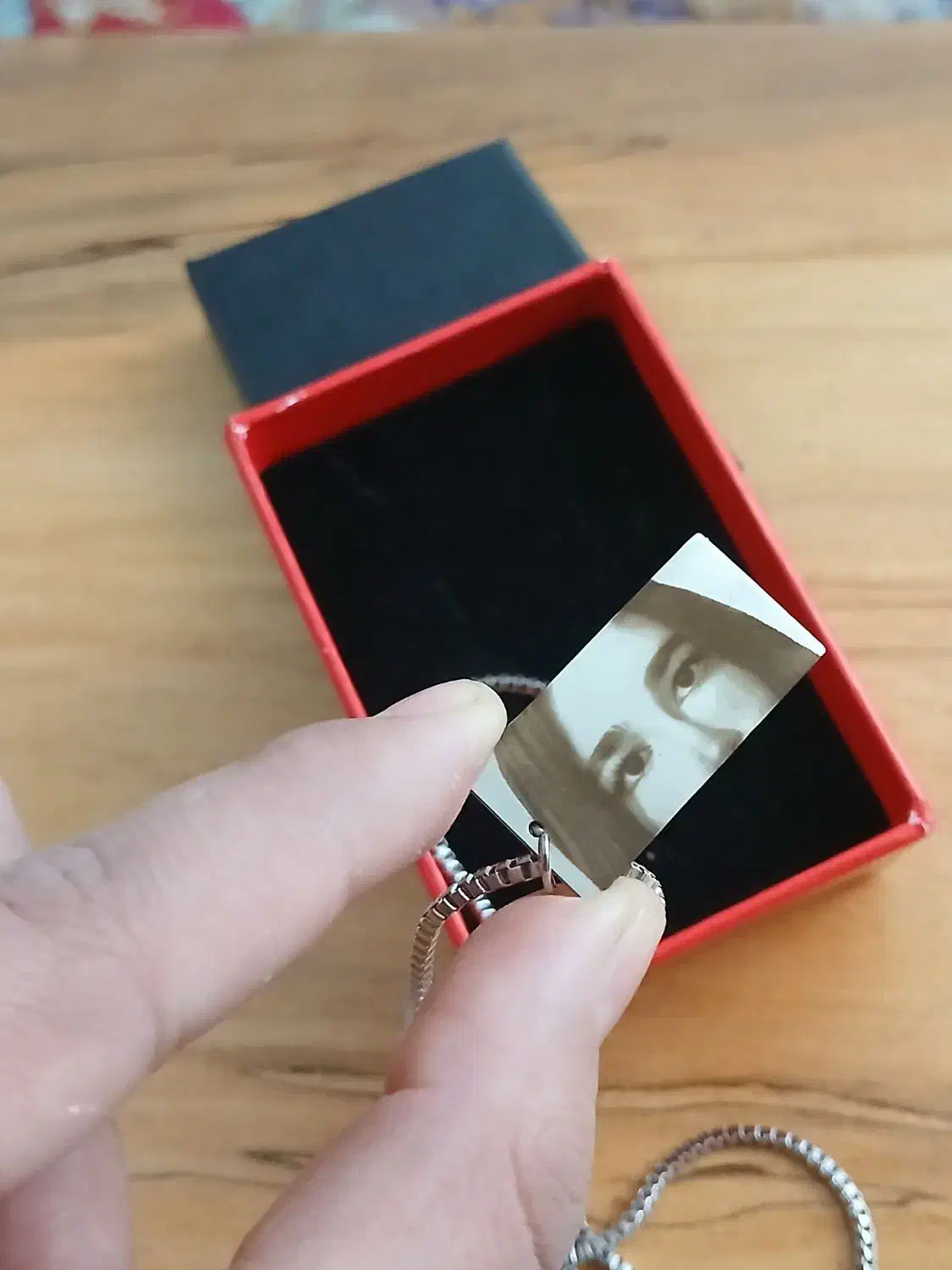 حک چهره رو قاب|بدلیجات|کرمانشاه, |دیوار