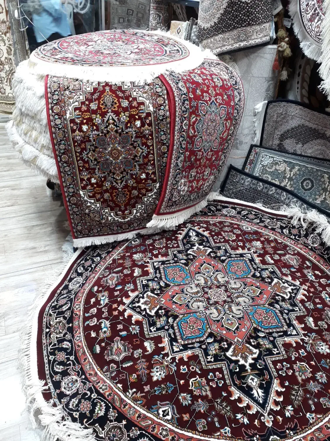 فرش هریس ۷۰تراکم دایره×مارک‌ اطمینان|فرش|تبریز, |دیوار