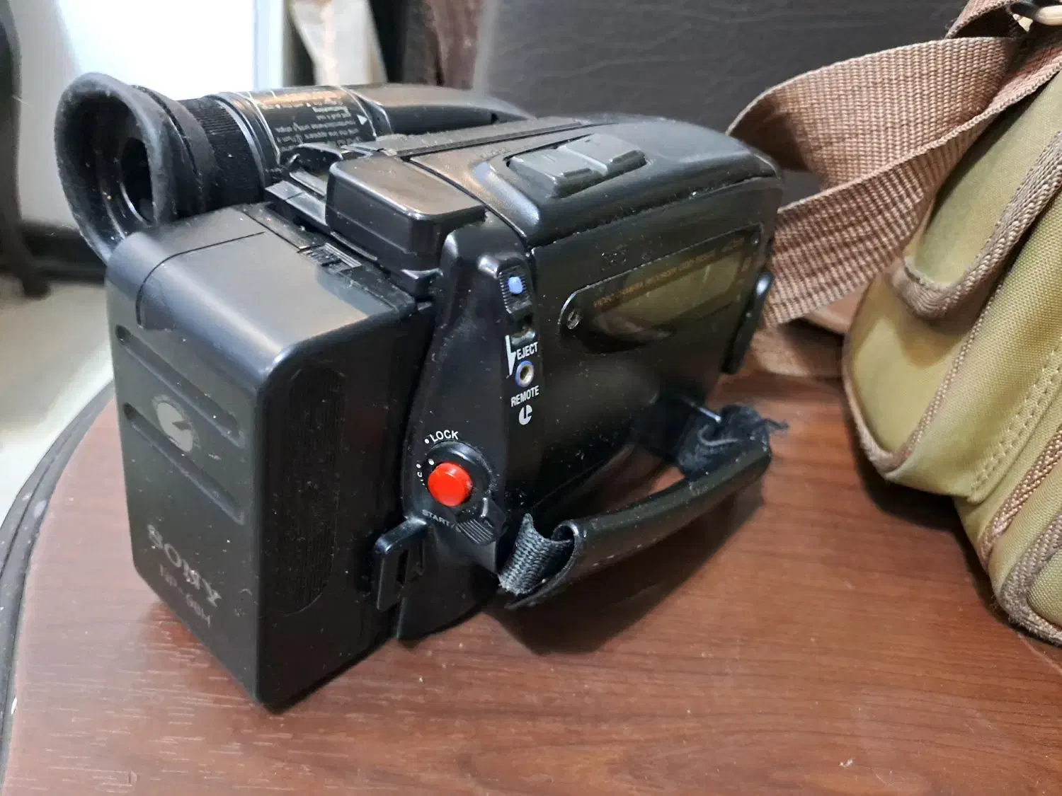 دورببن فیلمبرداری سونی ژاپن CCD TR350E|دوربین عکاسی و فیلم‌برداری|تهران, هفت حوض|دیوار