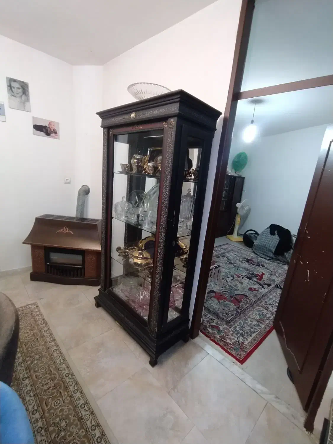 ۲ عدد بوفه و ویترین|بوفه، ویترین، کنسول|لاهیجان, گلستان|دیوار