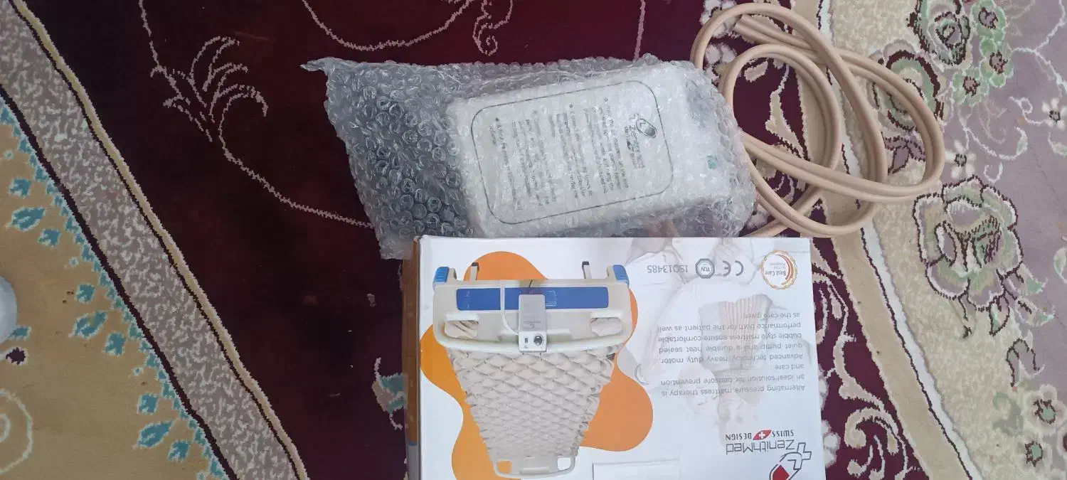 تشک بادی|تشک تختخواب|حمیل, |دیوار