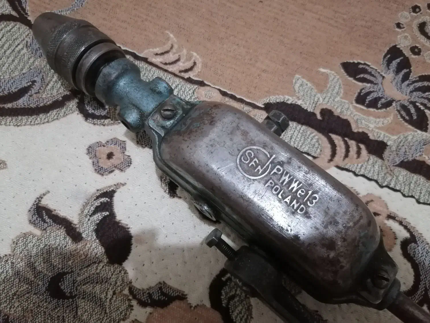 دریل دستی عتیقهSNF|کلکسیون اشیاء عتیقه|پرند, فاز ۶|دیوار