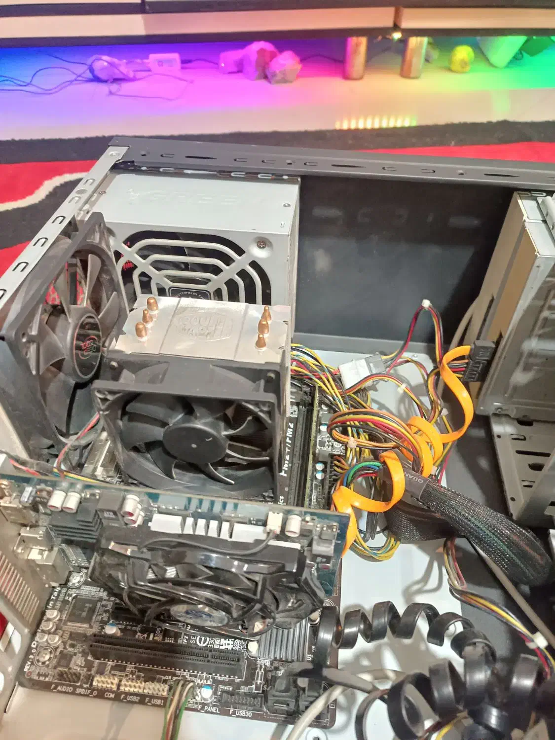 کیس چهار هسته ای رم ۸گیگ گرافیک ۱ddr5|رایانه رومیزی|تهران, هفت چنار|دیوار