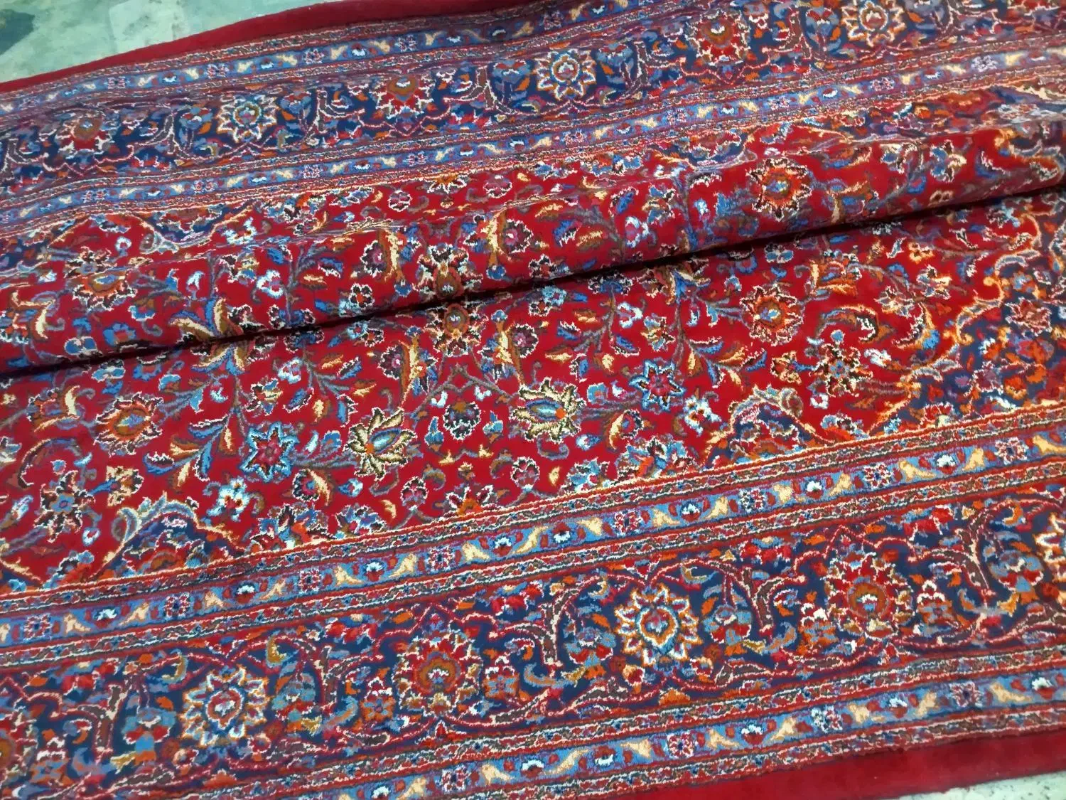 یک عدد فرش دستباف 12متری تمیزوسالم|فرش|میانه, |دیوار