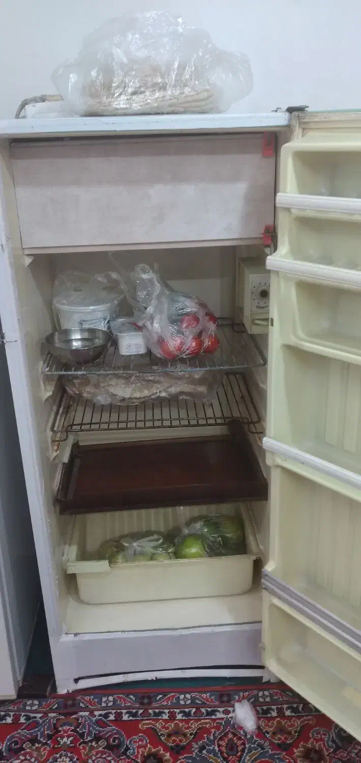 یخچال قدیمی سالم عالی|یخچال و فریزر|تیران, |دیوار