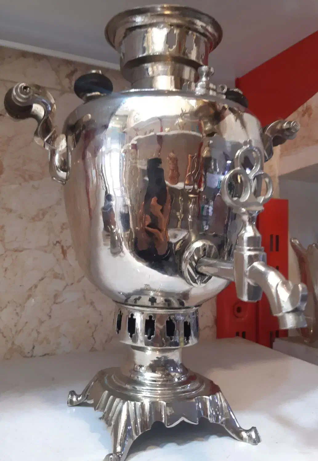 سماور قدیمی دست ساز|سماور، چای‌ساز، قهوه‌ساز|مراغه, |دیوار