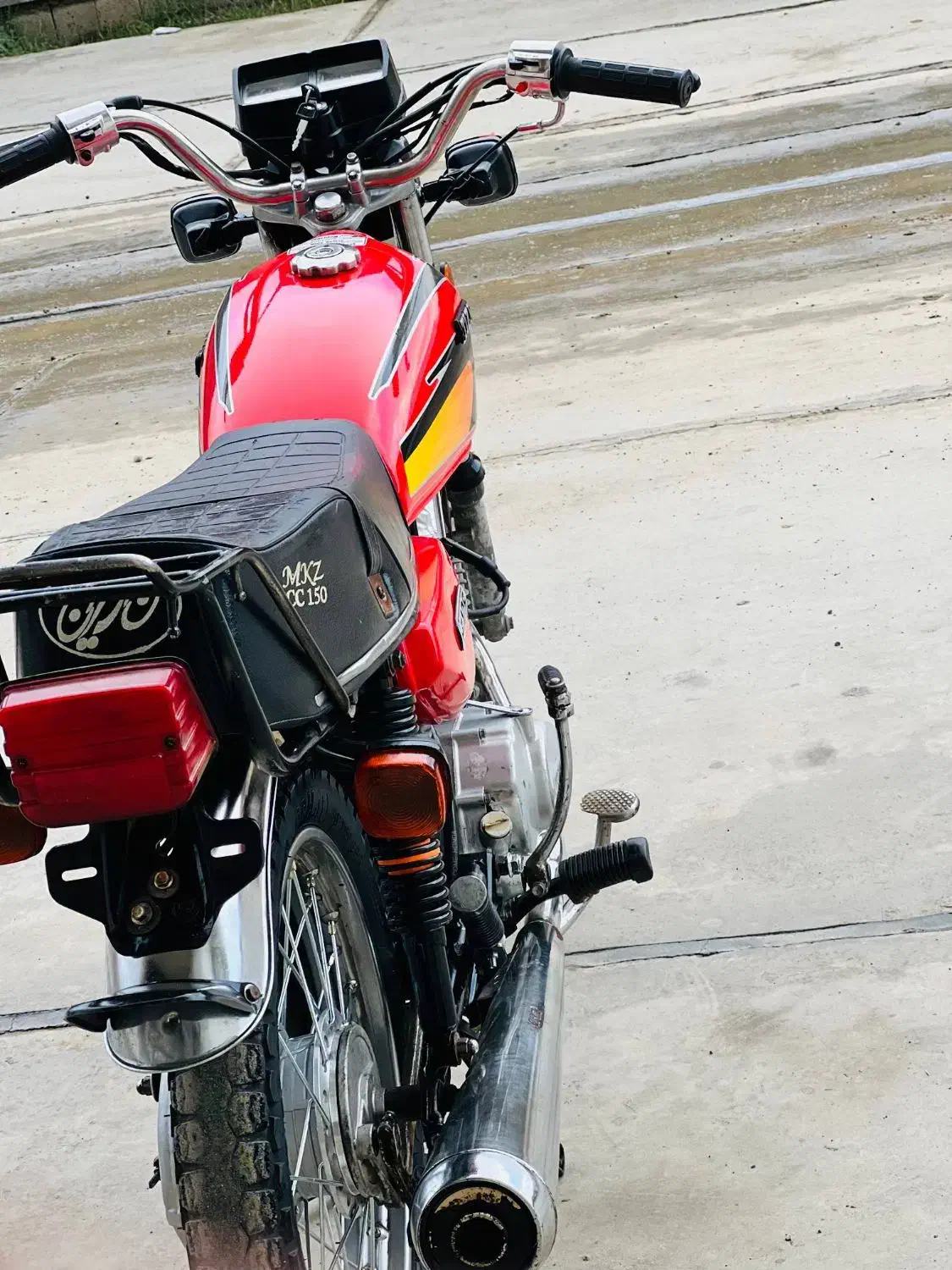 متور۱۲۵ زمرد کویر متوربزرگ مدل۸۷ درحد۱۵۰ درحد صفر|موتورسیکلت|بانه, |دیوار