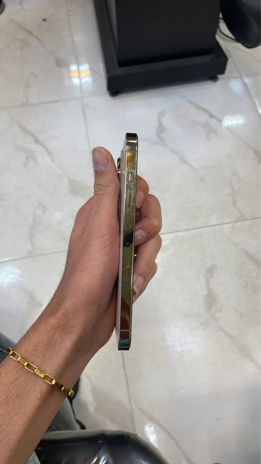 13proایفون|موبایل|لاهیجان, حاجی آباد|دیوار