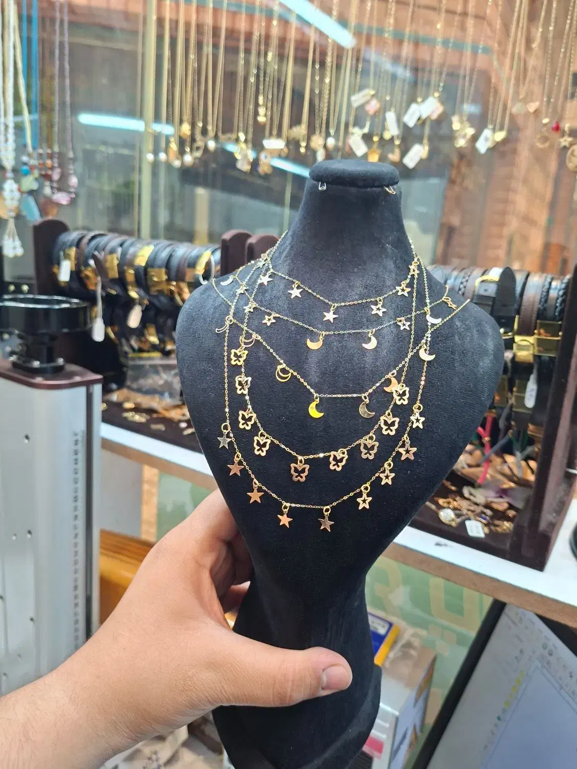 زنجیر های اویز دار یک گرمی|جواهرات|شیراز, بازار|دیوار