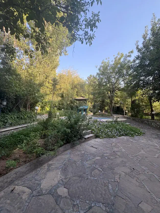 ویلای جنگلی چهار خوابه در کردان|اجارهٔ کوتاه‌مدت ویلا و باغ|هشتگرد, کوشک زر|دیوار