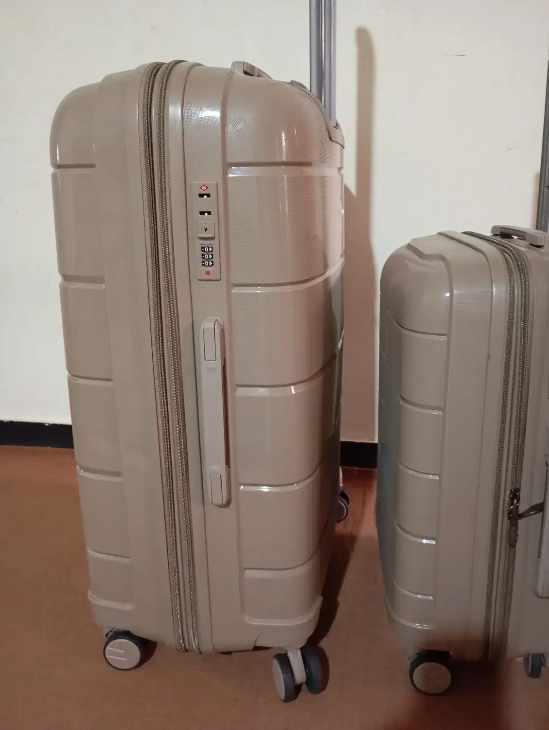 دوعدد کیف مسافرتی برای عروس|کیف، کفش، کمربند|یاسوج, |دیوار