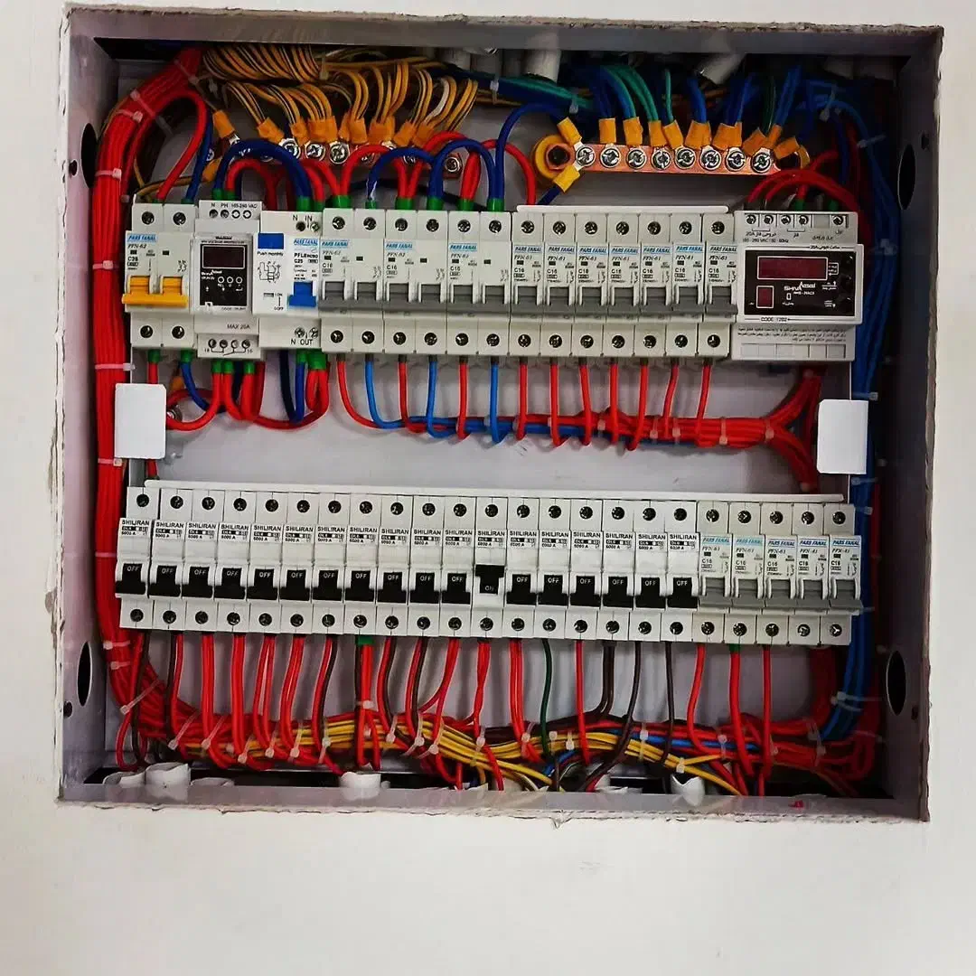 برقکار .برق کار|خدمات پیشه و مهارت|هشتگرد, هشتگرد قدیم|دیوار