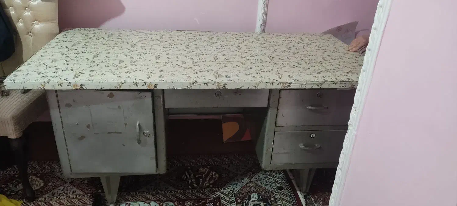 میز|دفتر کار|کرمانشاه, |دیوار