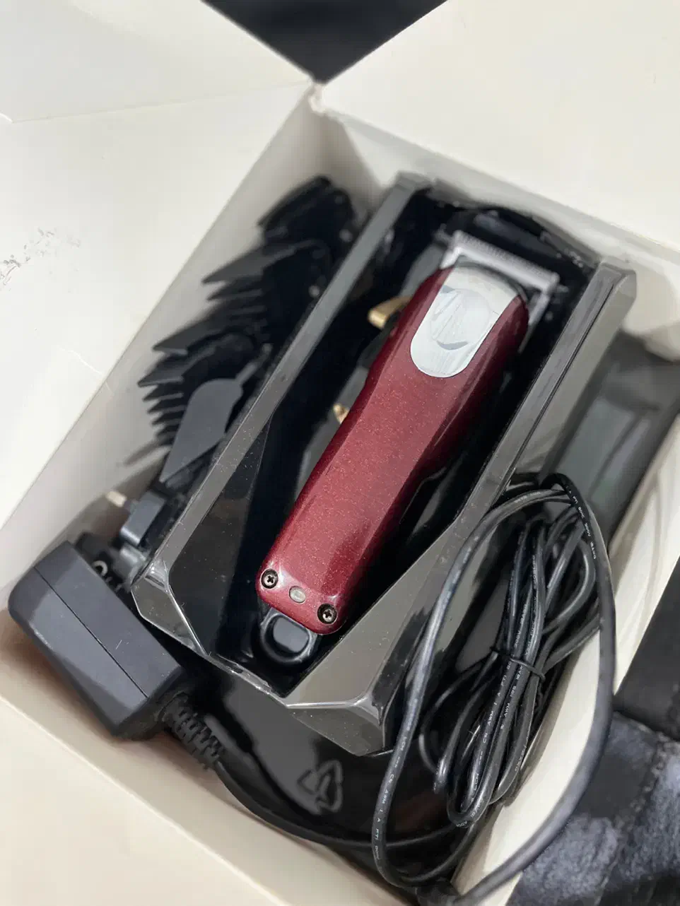 وال مجیک|آرایشگاه و سالن‌های زیبایی|فردیس, منظریه|دیوار