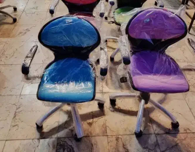 صندلی چرخ دار جنس درجه یک|صندلی و نیمکت|رامهرمز, |دیوار