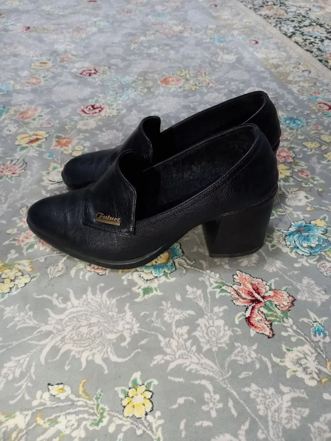 کفش و نیم بوت|کیف، کفش، کمربند|سیاهکل, |دیوار