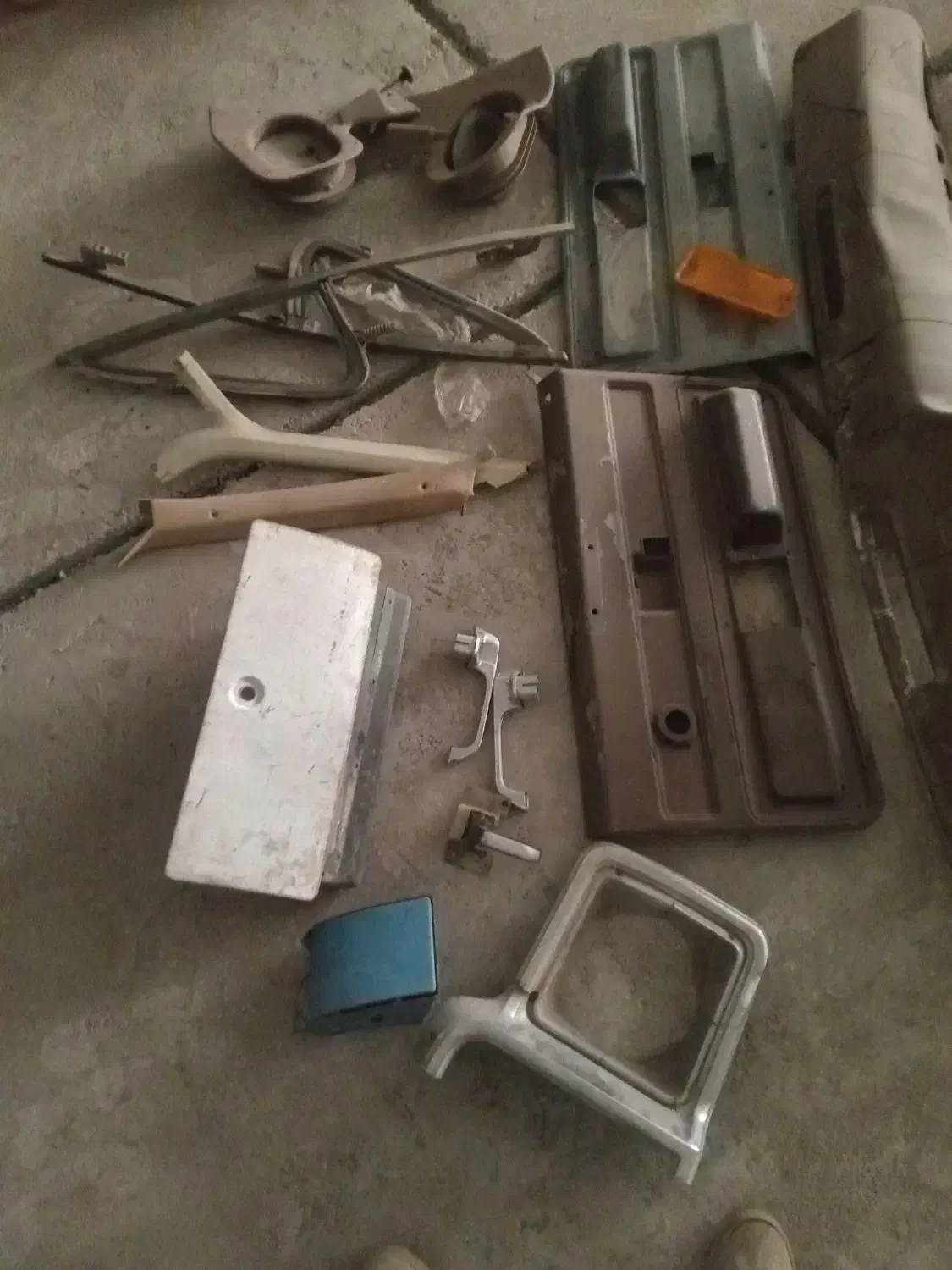 لوازم بلیزر و کاستوم|قطعات یدکی و لوازم جانبی|فردیس, فردیس|دیوار