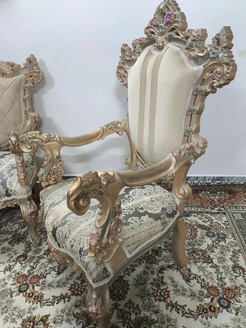 مبل سلطنتی ۷نفره کامل چوب|مبلمان خانگی و میز عسلی|اصفهان, شفق|دیوار