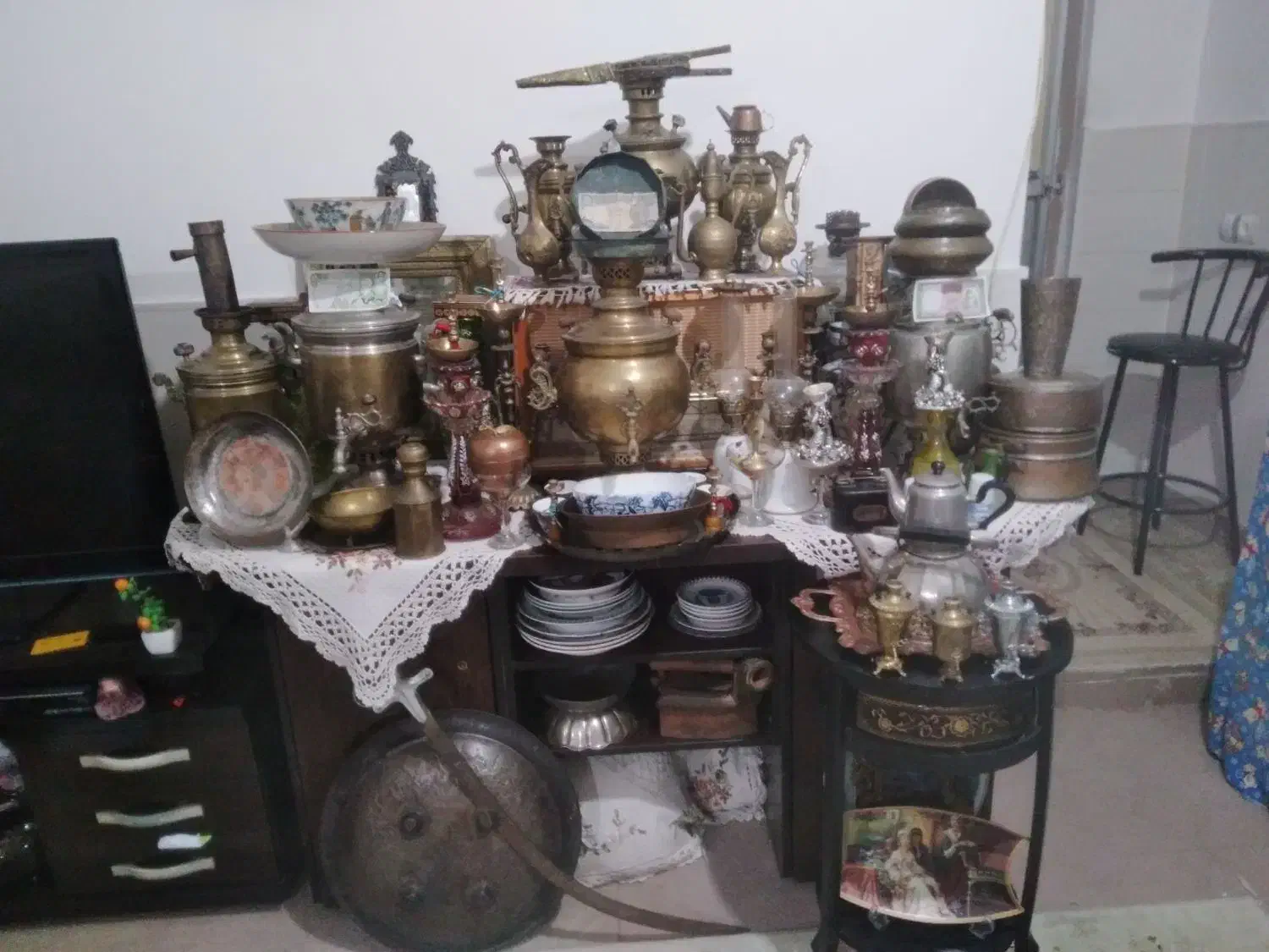 سماور ذغالی رادیو لامپی کلی وسیله یکجا|کلکسیون اشیاء عتیقه|گرگان, |دیوار