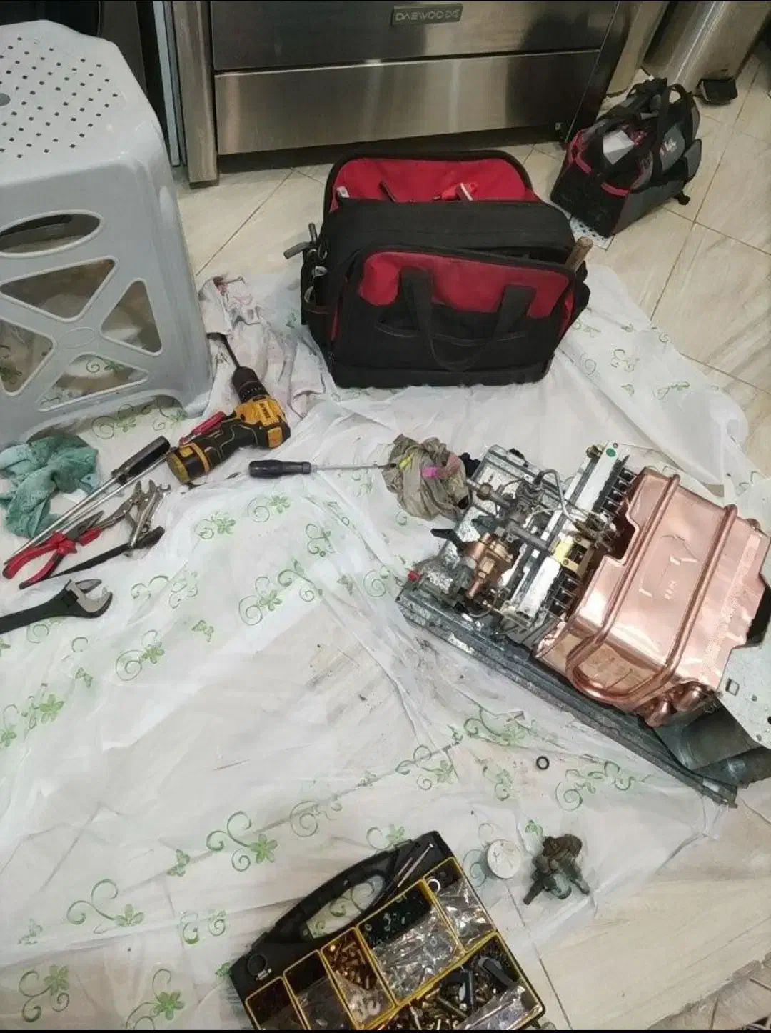 تعمیرات آبگرمکن ،بخاری ،گاز خانگی در منزل|خدمات پیشه و مهارت|دهلران, |دیوار