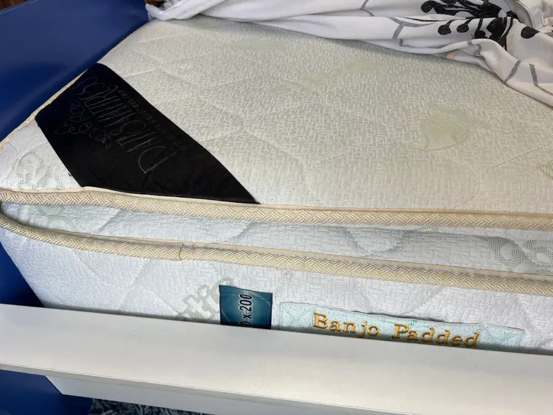 سرویس خواب تک نفره|تخت و سرویس خواب|تهران, صادقیه|دیوار