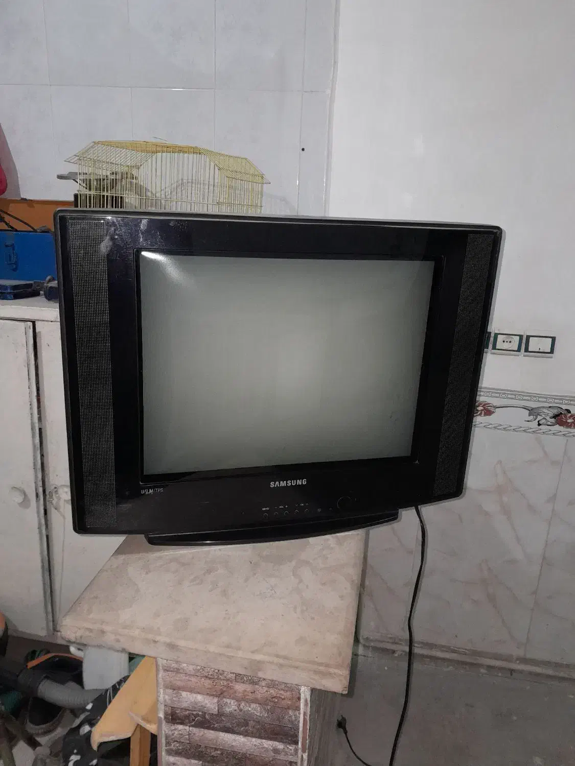 تلوزیون ۲۱سالم|تلویزیون و پروژکتور|رباطکریم, رباطکریم|دیوار