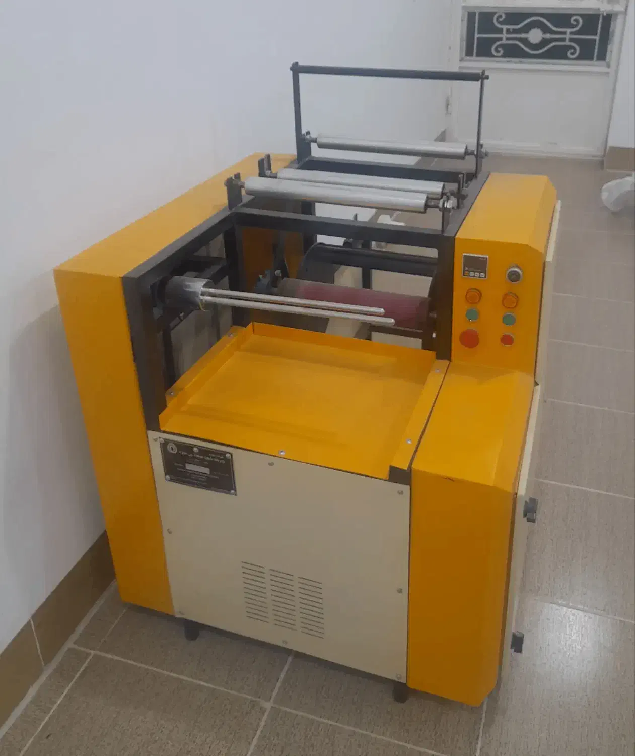 دستگاه رول به رول سه کاره|ماشین‌آلات صنعتی|بانه, |دیوار