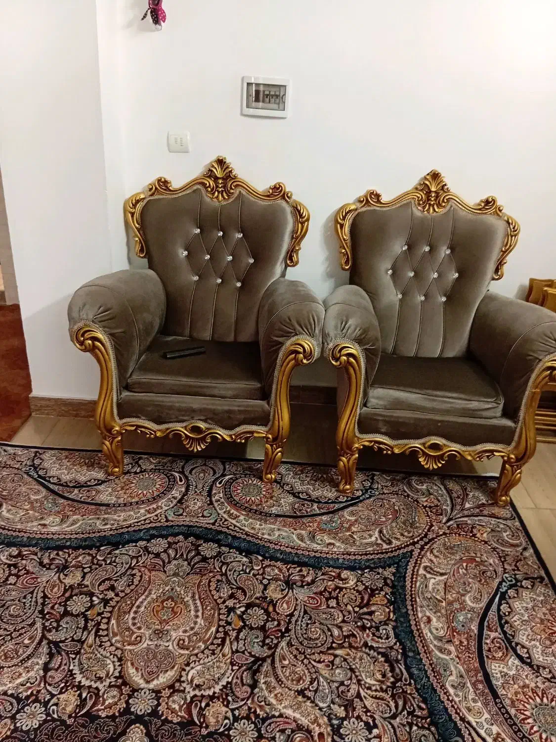 خانه و آشپزخانه|مبلمان خانگی و میز عسلی|بهارستان, |دیوار