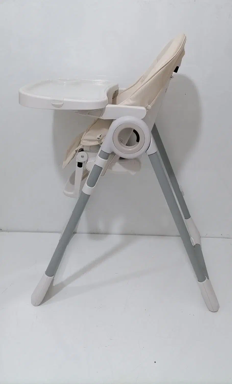 صندلی غذا آلمانی  کاملا نونو|تخت و صندلی بچه|تهران, امام زاده عبدالله|دیوار