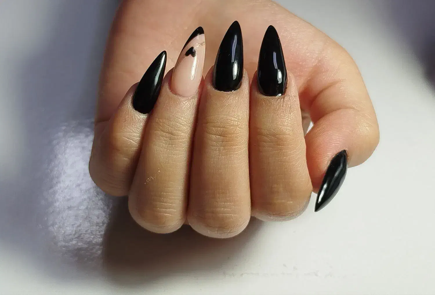 آموزش و خدمات کاشت ناخن|خدمات آرایشگری و زیبایی|شیراز, گلکوب|دیوار