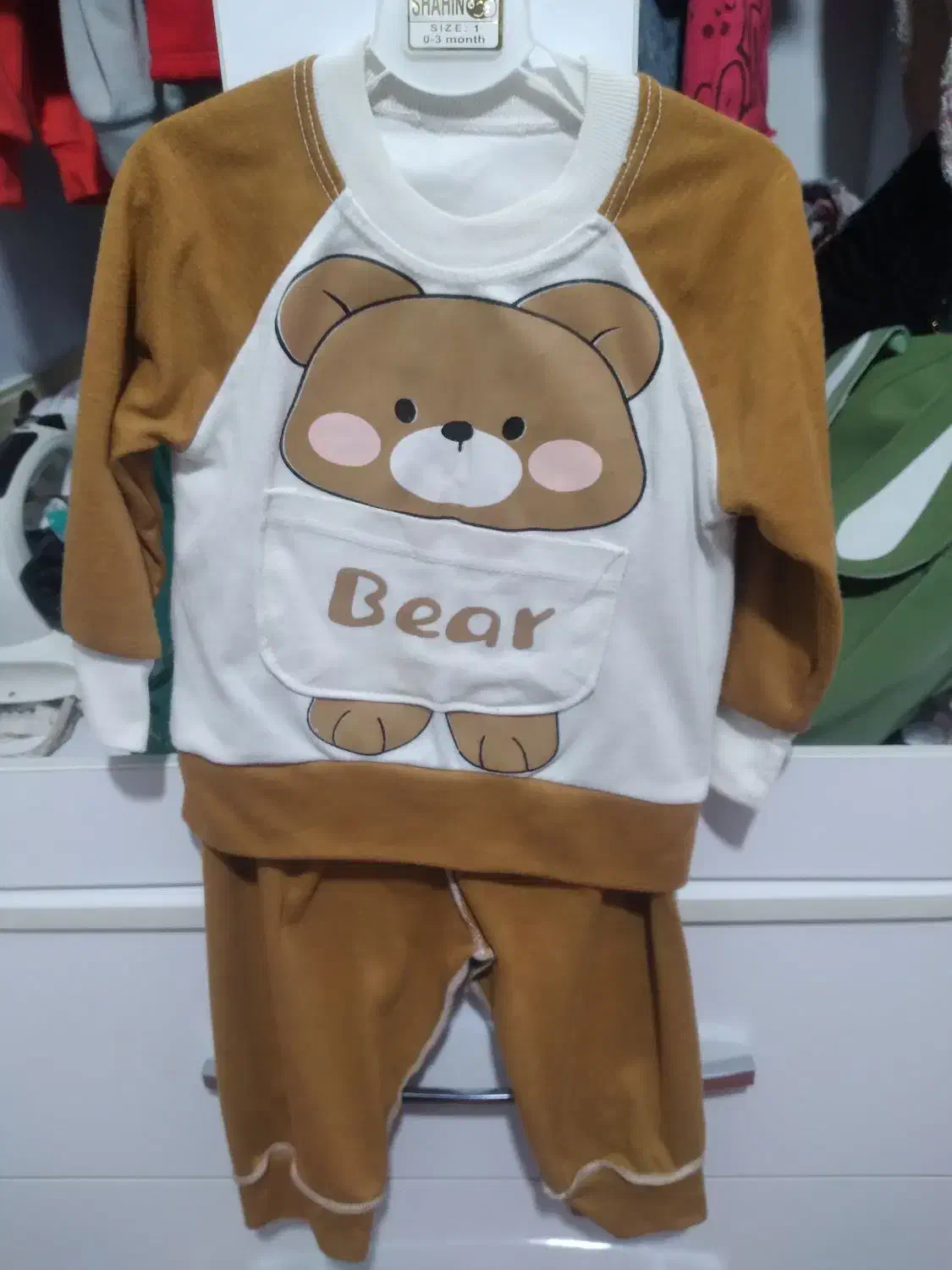 لباس تو خونه ای و بیرونی وکفش نو و تمیز دستی ۱۰۰|کفش و لباس بچه|اسفراین, |دیوار