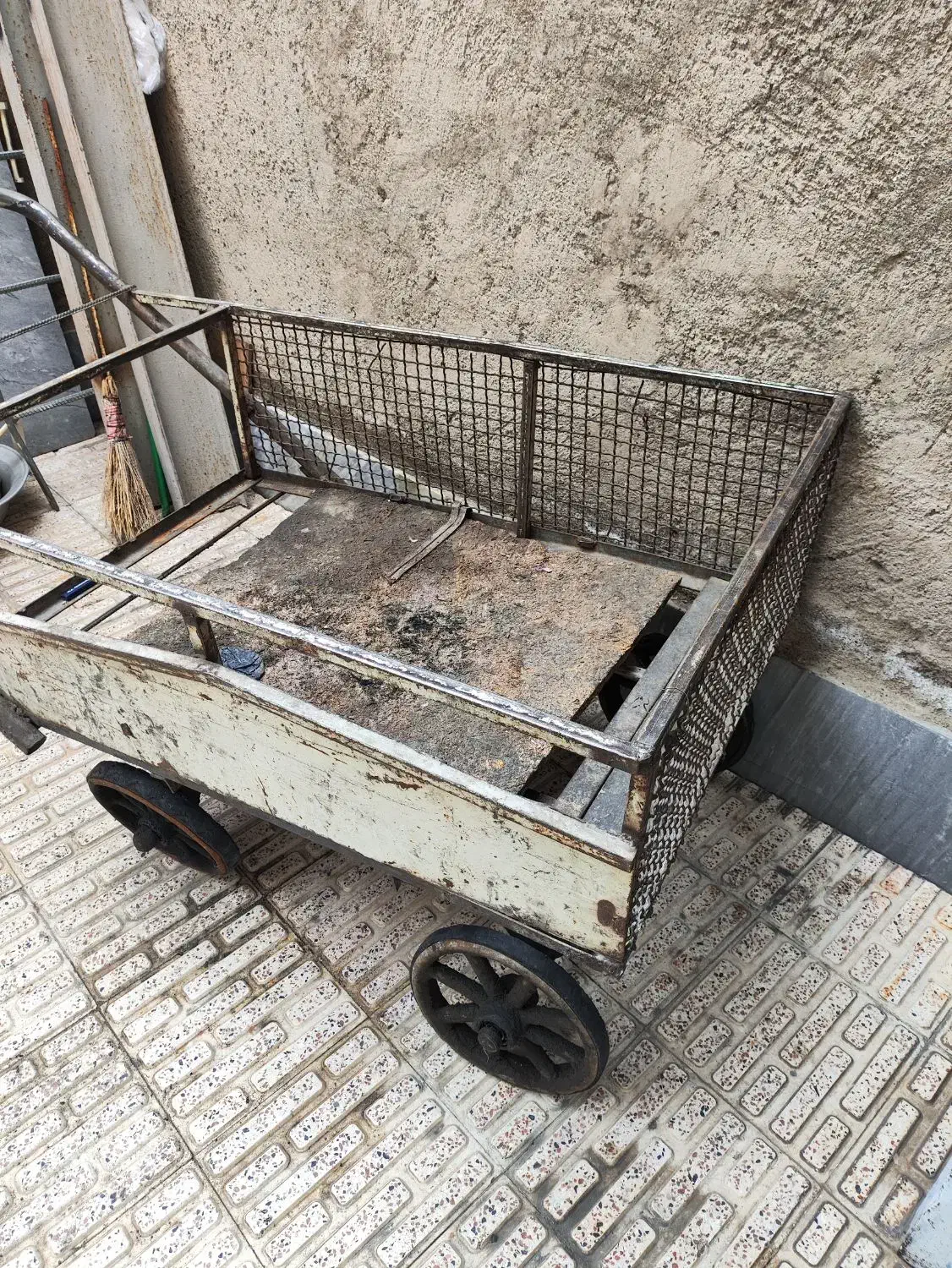 گاری|ابزارآلات|تبریز, |دیوار