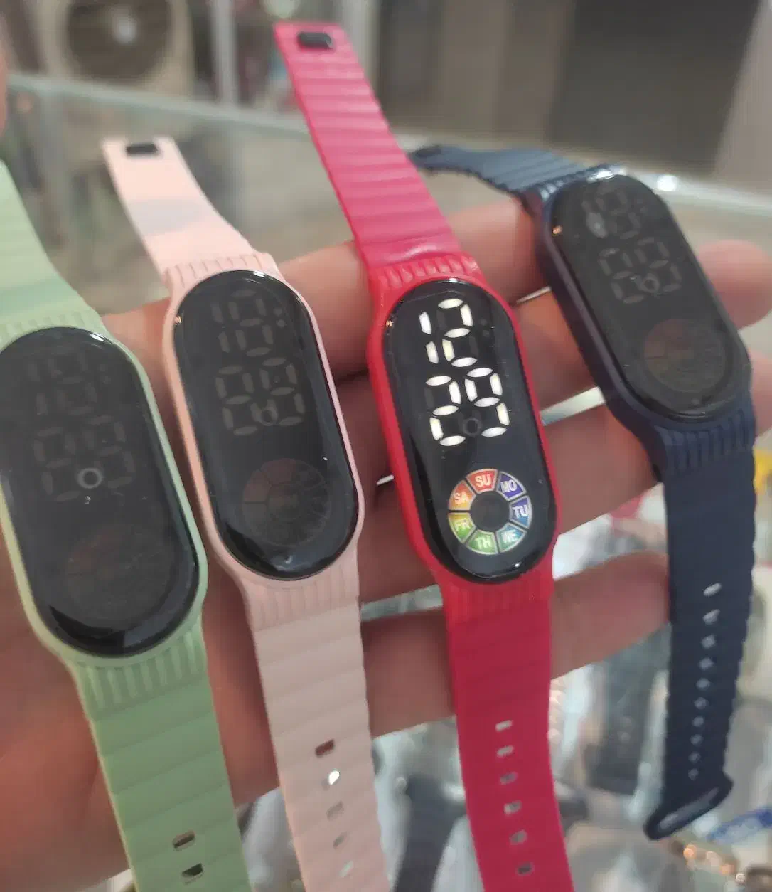 ساعت ال ای دی|ساعت|یزد, |دیوار