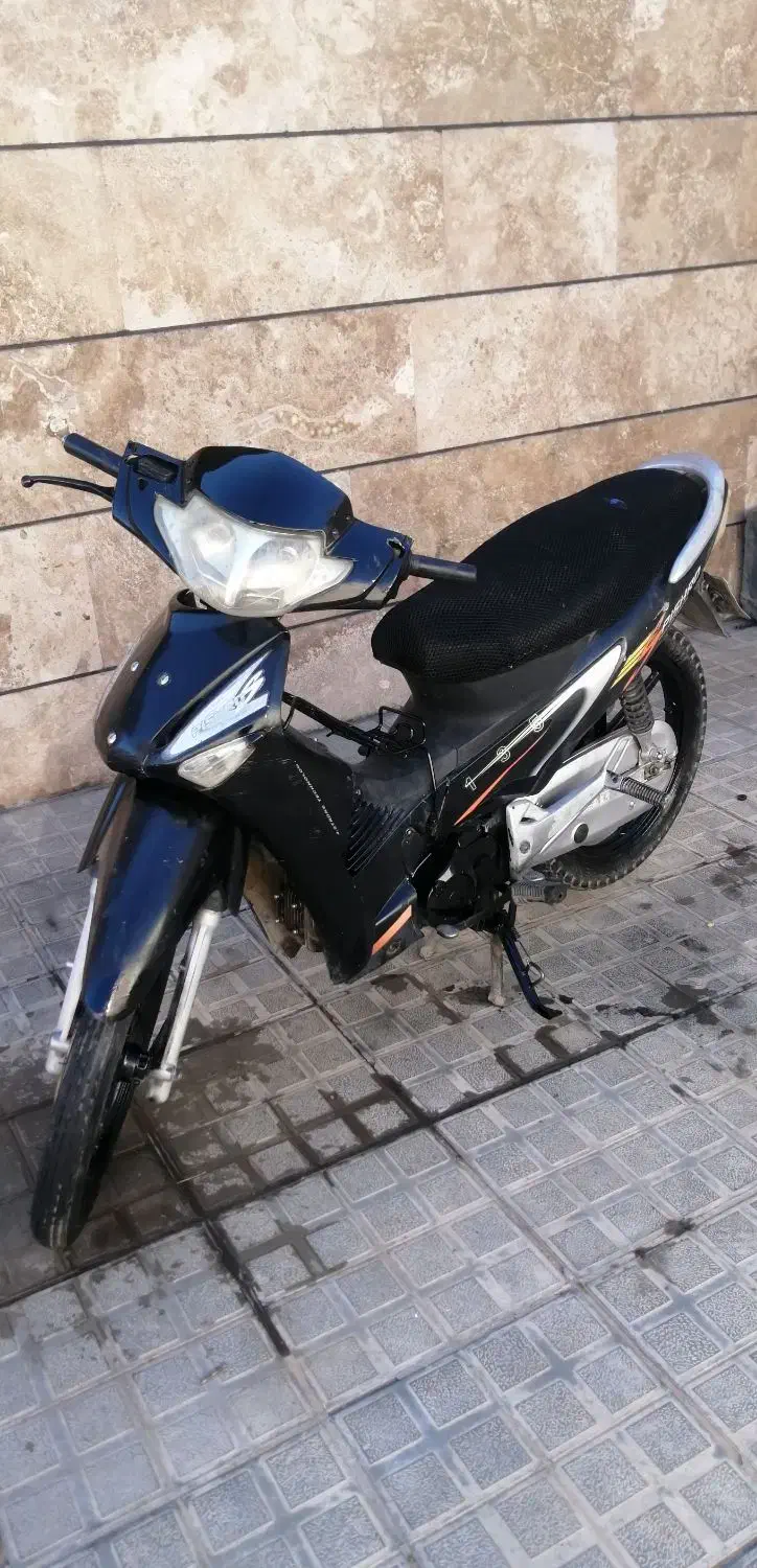 موتور لاکی احسان طرح پیشرو|موتورسیکلت|تربتحیدریه, کلاته توکلی|دیوار