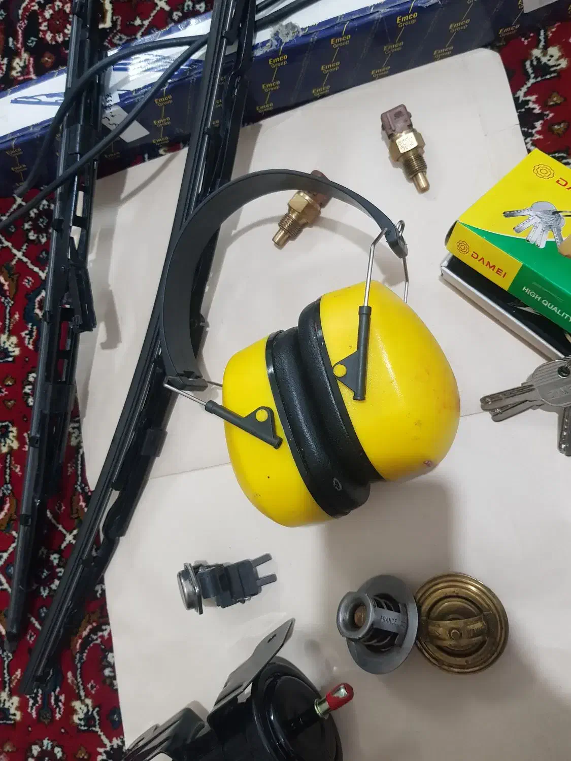 ،فشنگی آب پژو،ترموستات آلمانی،آچر آمریکایی|قطعات یدکی و لوازم جانبی|کرمانشاه, |دیوار