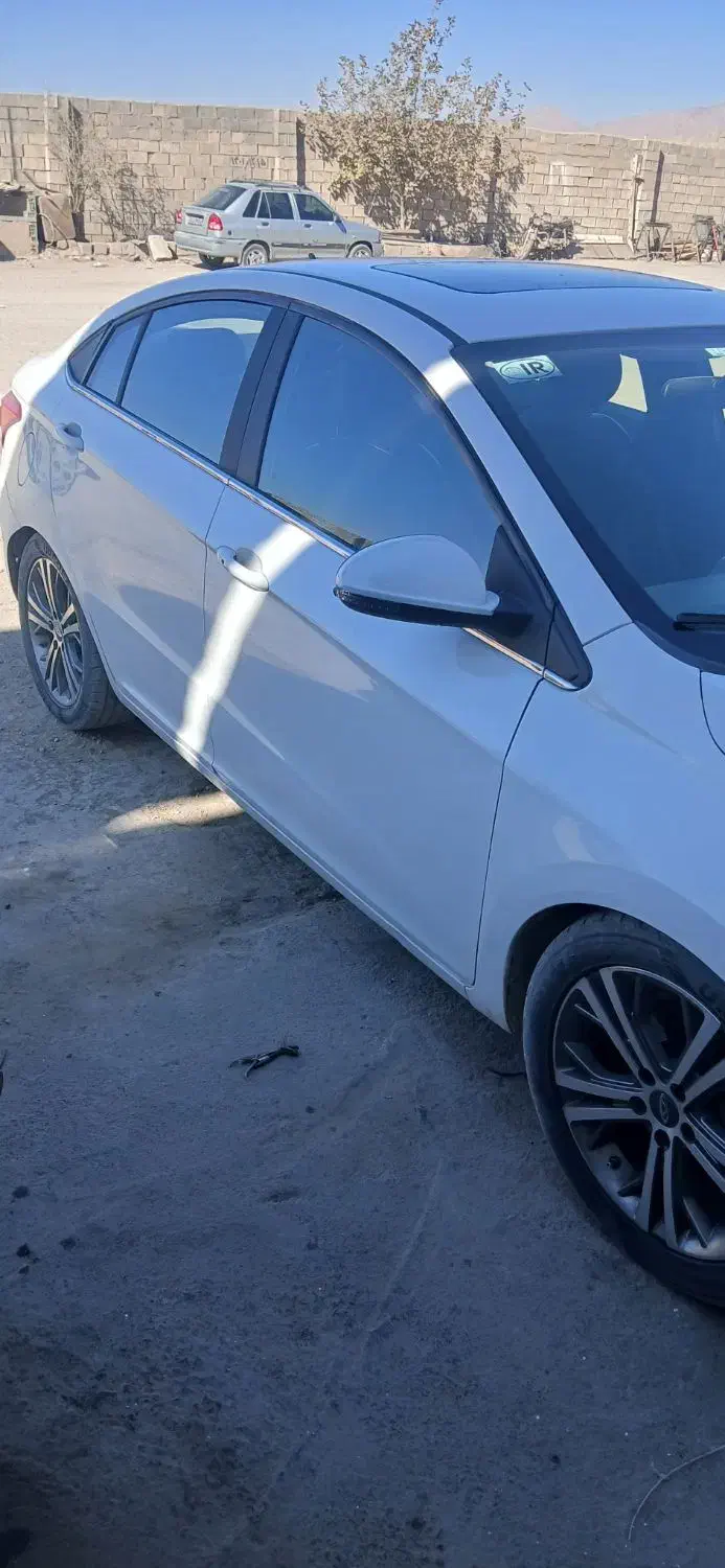 اریزو ۵|خودرو سواری و وانت|نجفآباد, حومه نجف آباد|دیوار