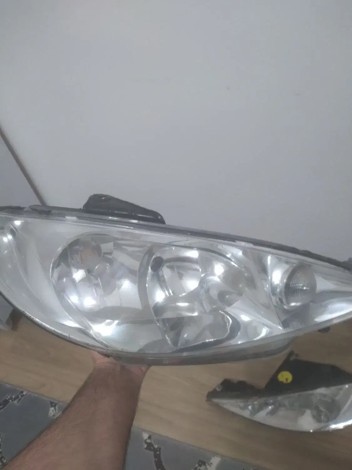 چراغ ۲۰۶|قطعات یدکی و لوازم جانبی|رشت, حمیدیان|دیوار