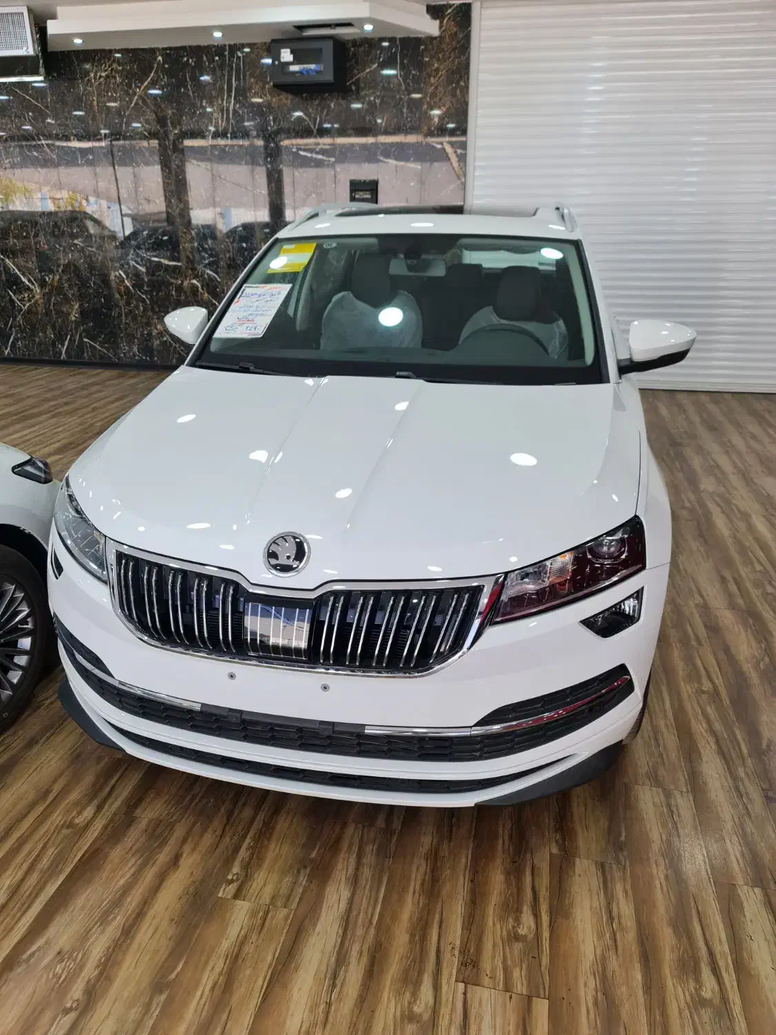 اشکودا کاروک ۲۰۲۴ صفر لاکچری فول|خودرو سواری و وانت|اصفهان, مرداویج|دیوار