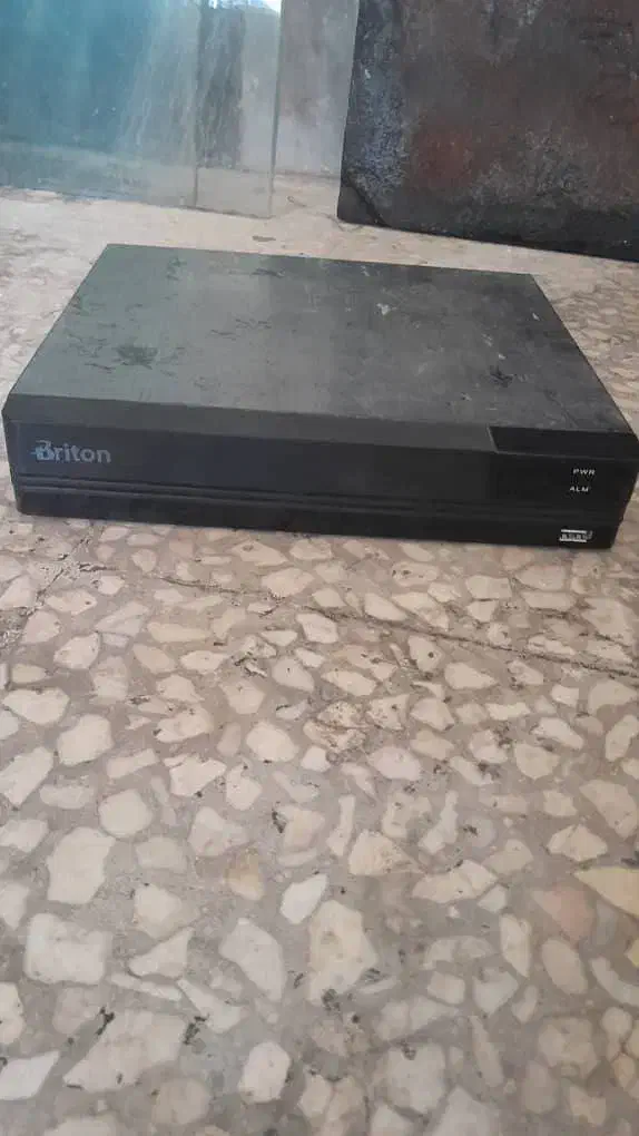 دوربین مداربسته دستگاه ۱۶ کانال با هارد ۲ ترابایت|دوربین مداربسته|قم, آزادگان|دیوار