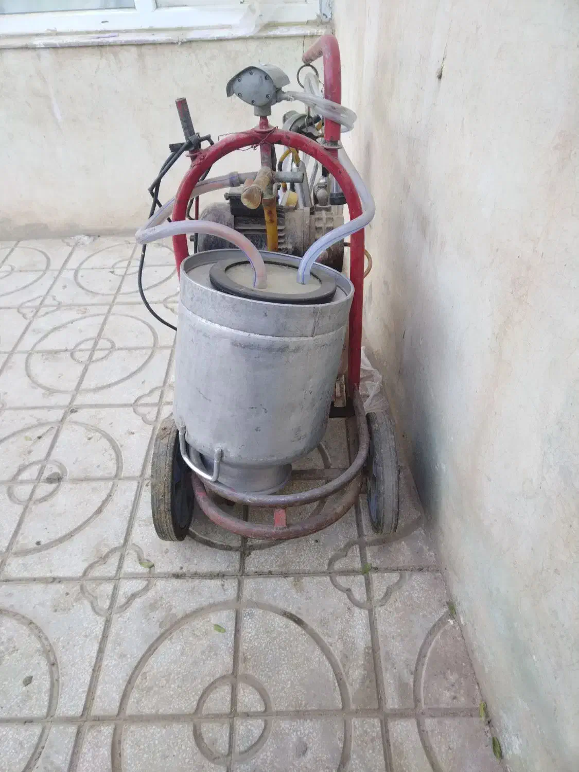 شیر دوش|ماشین‌آلات صنعتی|جوین, |دیوار