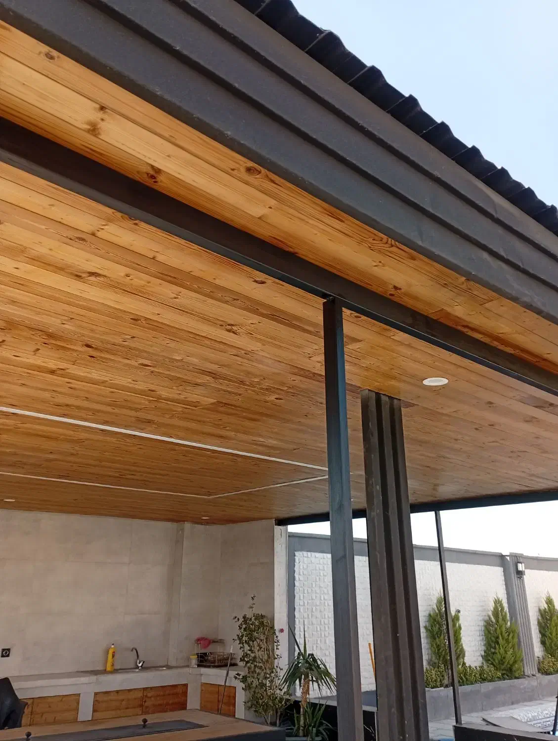 نصب و اجرا شیروانی. آلاچیق چوب و کامپوزیت|خدمات پیشه و مهارت|فردیس, فردیس|دیوار