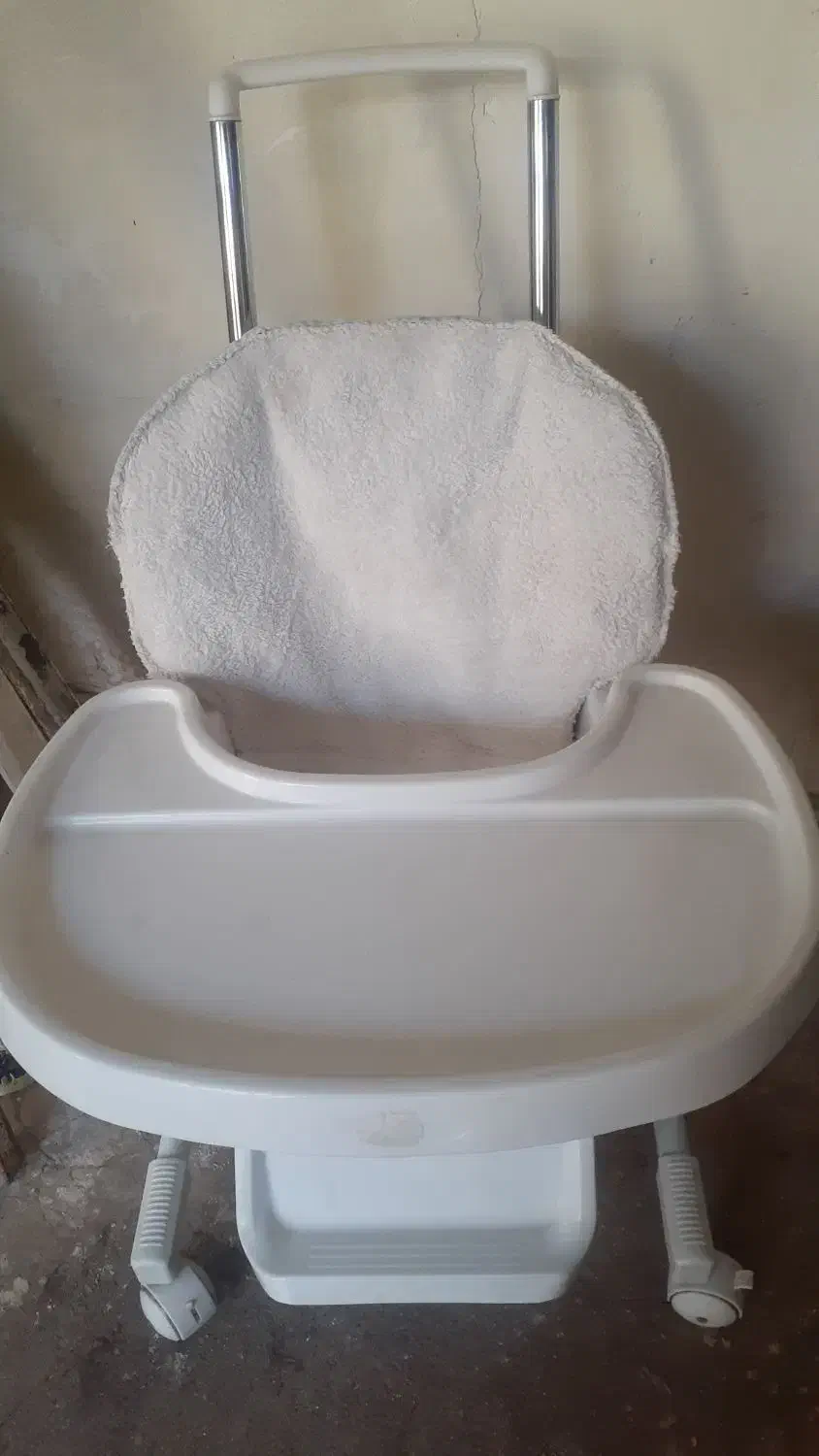 غذاخوری کودک|تخت و صندلی بچه|میانه, |دیوار