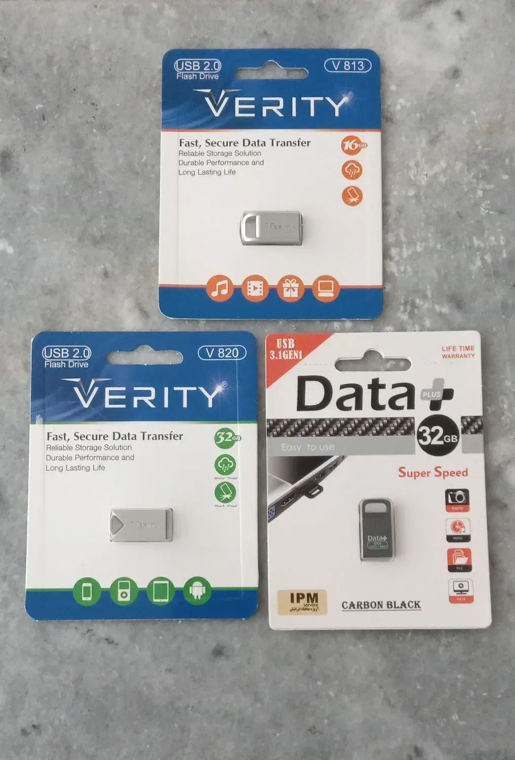 ۳ عدد فلش.گارانتی مادام العمر|قطعات و لوازم جانبی رایانه|همدان, |دیوار